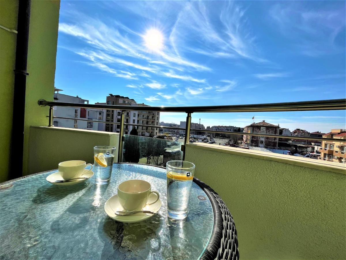 Botabara 312 Self Catering Beach Apartment Pomorie Luaran gambar