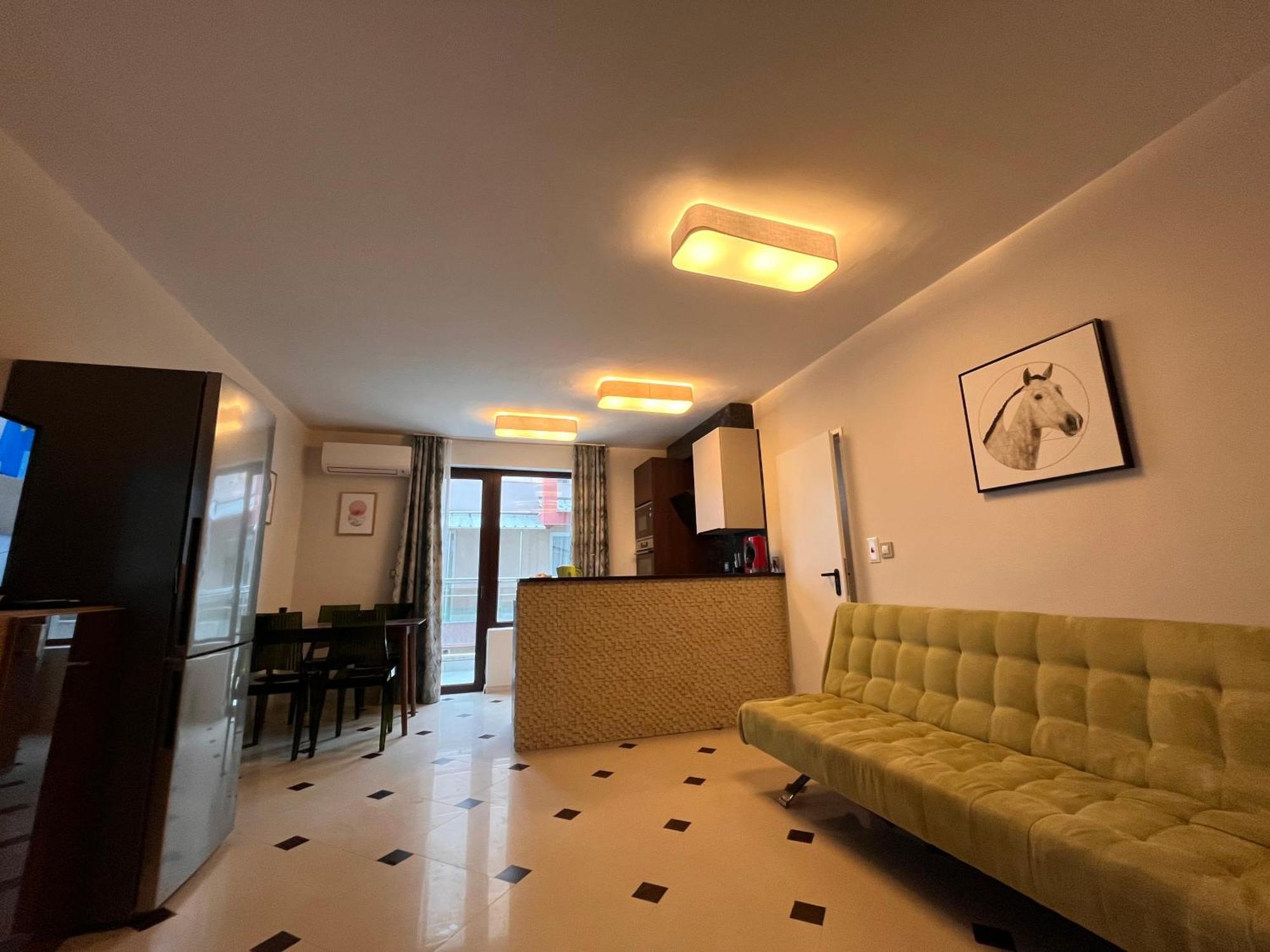 Botabara 312 Self Catering Beach Apartment Pomorie Luaran gambar