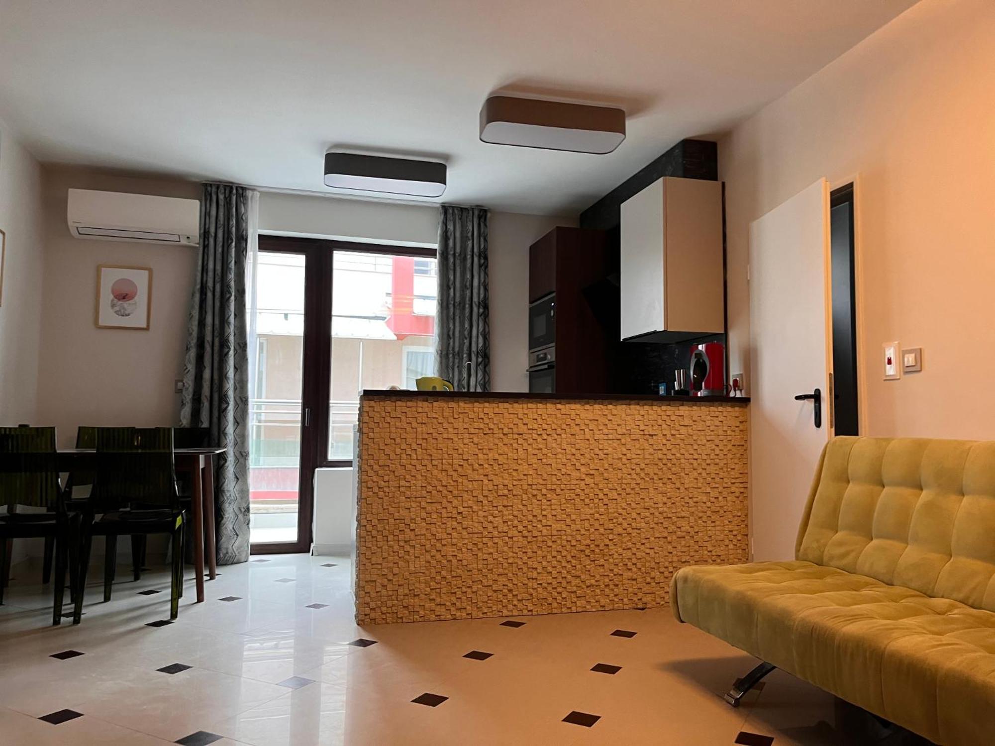 Botabara 312 Self Catering Beach Apartment Pomorie Luaran gambar